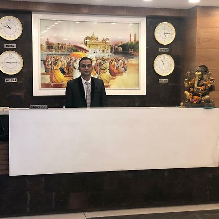 Hotel D S Inn أمريتسار المظهر الخارجي الصورة